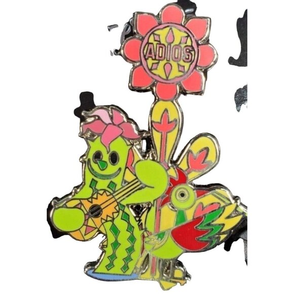 Disney Small World Trading Pin Cactus Parrot Adios Bye Lapel Pin Brooch Badge - Picture 1 of 6